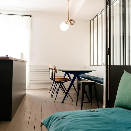 Charming In Montmartre Near Sacre Coeur