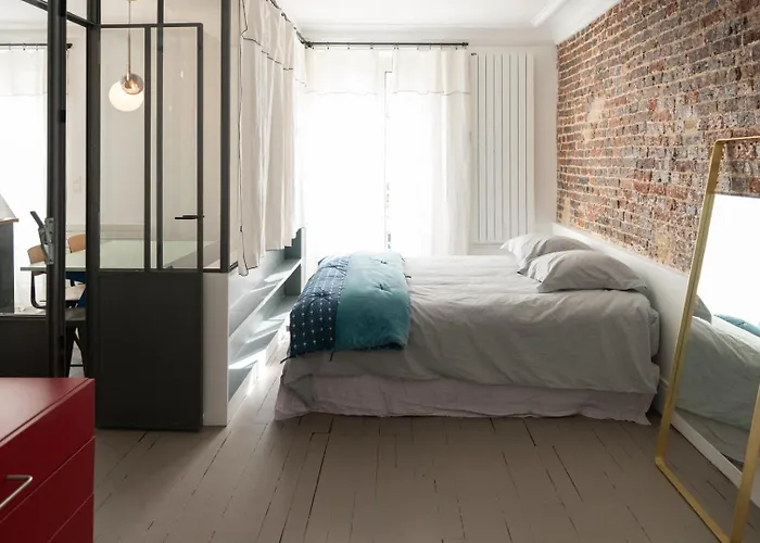 Апартаменты Charming In Montmartre Near Sacre Coeur Париж